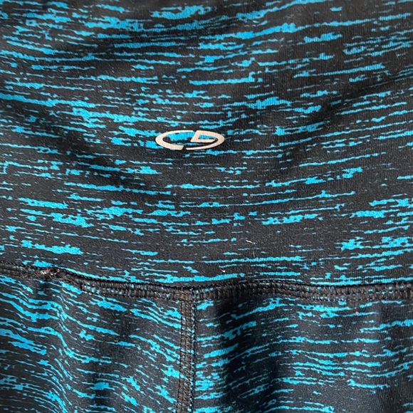 Yoga pants - Picture 3 of 5